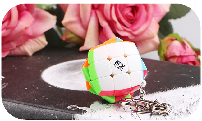 QiYi Mini Bread 3x3x3 Frosted Stickerless Cube Keychain 30mm